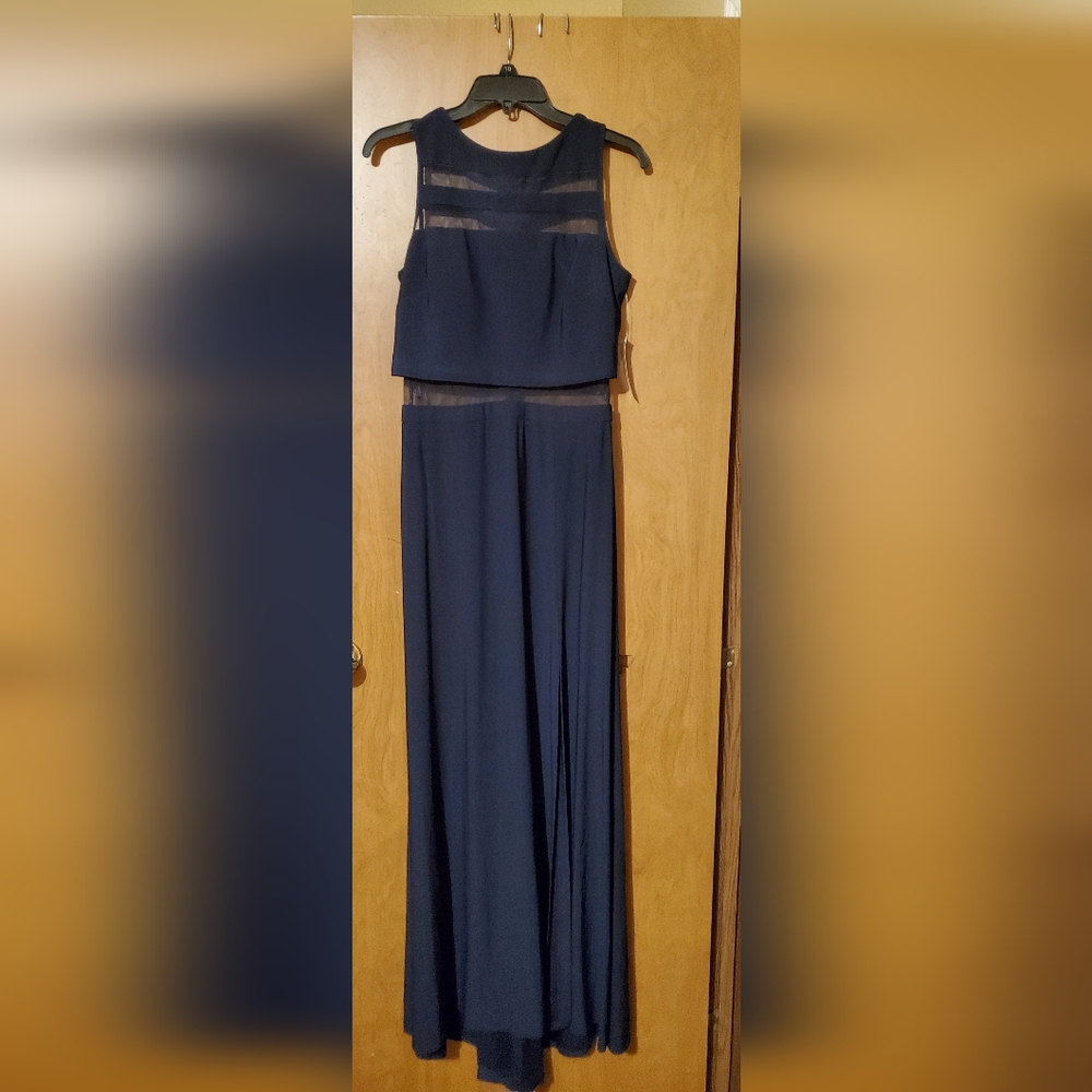 Nightway semi formal floor length dress